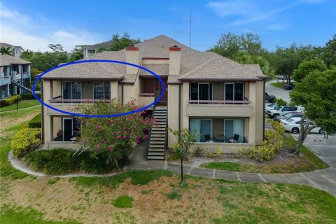 Condo in Saint Petersburg, Florida, 1 bedroom  № 2102460 - photo 2