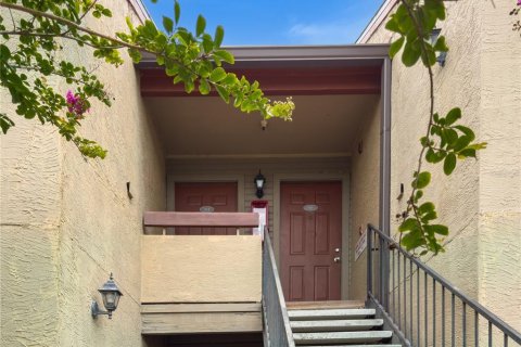 Condo in Saint Petersburg, Florida, 1 bedroom  № 2102460 - photo 3