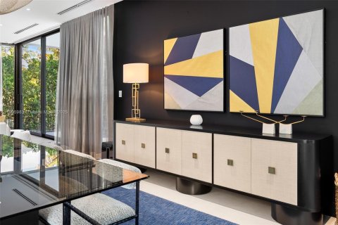 Casa en alquiler en Miami Beach, Florida, 5 dormitorios, 478.45 m2 № 2062279 - foto 25
