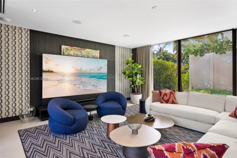 Casa en alquiler en Miami Beach, Florida, 5 dormitorios, 478.45 m2 № 2062279 - foto 8