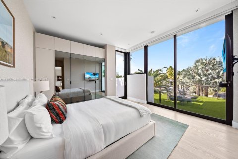 Casa en alquiler en Miami Beach, Florida, 5 dormitorios, 478.45 m2 № 2062279 - foto 5