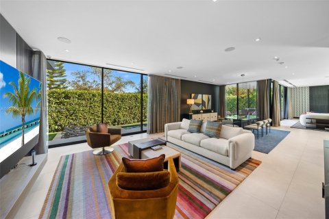 Casa en alquiler en Miami Beach, Florida, 5 dormitorios, 478.45 m2 № 2062279 - foto 16