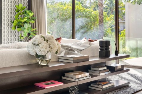 Casa en alquiler en Miami Beach, Florida, 5 dormitorios, 478.45 m2 № 2062279 - foto 13