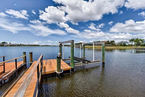 Villa ou maison à vendre à Apollo Beach, Floride: 3 chambres, 183.76 m2 № 2290489 - photo 4