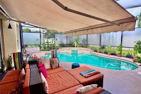 House in Orlando, Florida 4 bedrooms, 226.12 sq.m. № 2237051 - photo 15