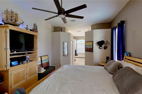House in Orlando, Florida 4 bedrooms, 226.12 sq.m. № 2237051 - photo 8