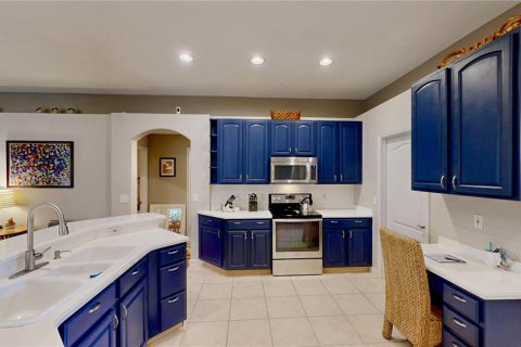 House in Orlando, Florida 4 bedrooms, 226.12 sq.m. № 2237051 - photo 4