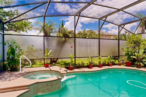 House in Orlando, Florida 4 bedrooms, 226.12 sq.m. № 2237051 - photo 17