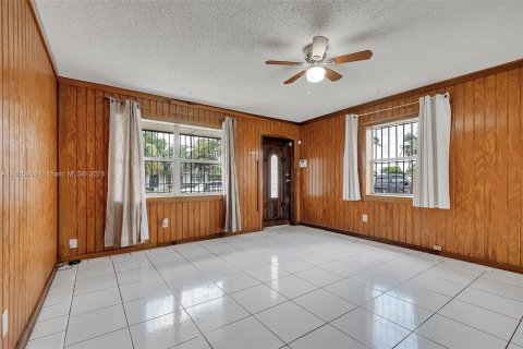 House in Homestead, Florida 3 bedrooms, 92.9 sq.m. № 1746029 - photo 3