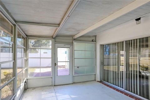 House in Clearwater, Florida 3 bedrooms, 129.51 sq.m. № 1822872 - photo 7
