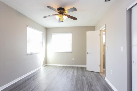 House in Clearwater, Florida 3 bedrooms, 129.51 sq.m. № 1822872 - photo 8