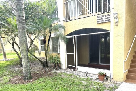 Condominio en alquiler en Coconut Creek, Florida, 2 dormitorios, 94.3 m2 № 1229240 - foto 1