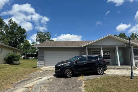 Villa ou maison à louer à Beverly Hills, Floride: 2 chambres, 149.02 m2 № 1915336 - photo 1