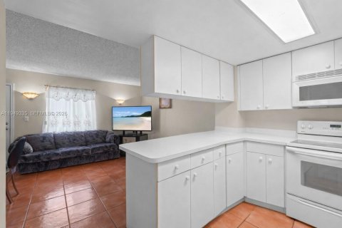 Купить кондоминиум в Хайалиа, Флорида 1 спальня, 49.05м2, № 2005144 - фото 2