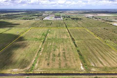 Terreno en venta en LaBelle, Florida № 2291161 - foto 10