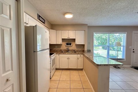 Condo in Port Charlotte, Florida, 1 bedroom № 2221548 - photo 9
