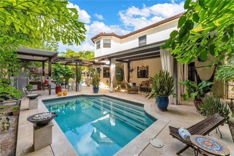 Casa en venta en Homestead, Florida, 5 dormitorios, 319.21 m2 № 1955001 - foto 5