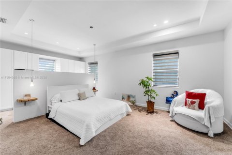Casa en venta en Homestead, Florida, 5 dormitorios, 319.21 m2 № 1955001 - foto 28