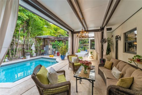 Casa en venta en Homestead, Florida, 5 dormitorios, 319.21 m2 № 1955001 - foto 4