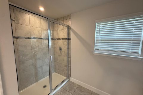 Touwnhouse à louer à Minneola, Floride: 3 chambres, 170.29 m2 № 2399492 - photo 11