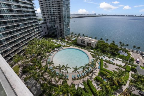Condo in Miami, Florida, 2 bedrooms  № 2026853 - photo 7