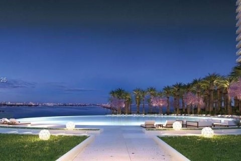 Condo in Miami, Florida, 2 bedrooms  № 2026853 - photo 3