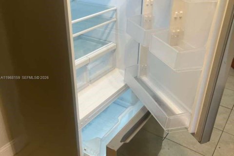 Casa en alquiler en Port Charlotte, Florida, 2 dormitorios, 75.44 m2 № 2030545 - foto 5