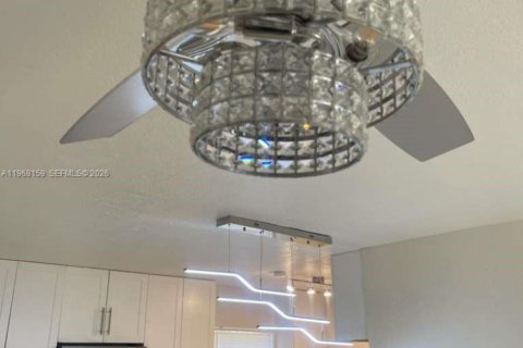 Casa en alquiler en Port Charlotte, Florida, 2 dormitorios, 75.44 m2 № 2030545 - foto 4