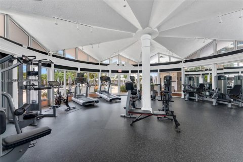 Condo in Miami Beach, Florida, 2 bedrooms  № 2004756 - photo 26