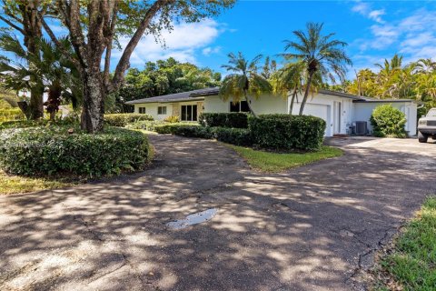 House in Palmetto Bay, Florida 4 bedrooms, 219.9 sq.m. № 1945572 - photo 6