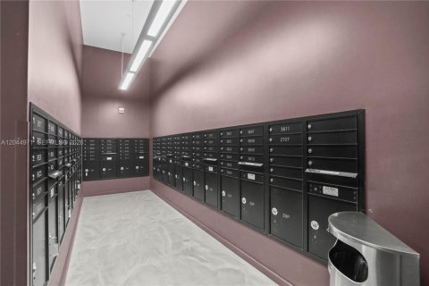 Copropriété à louer à Miami, Floride: 1 chambre, 41.43 m2 № 2243362 - photo 24