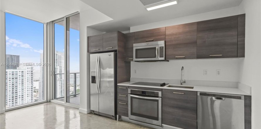 Condo à Miami, Floride, 1 chambre  № 2243362