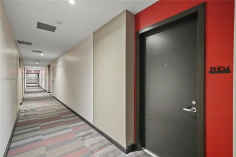 Copropriété à louer à Miami, Floride: 1 chambre, 41.43 m2 № 2243362 - photo 6