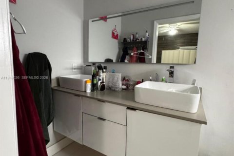 Снять в аренду виллу или дом в Хайалиа, Флорида 3 спальни, 145.21м2, № 2005698 - фото 18