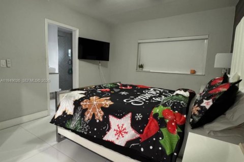 Снять в аренду виллу или дом в Хайалиа, Флорида 3 спальни, 145.21м2, № 2005698 - фото 16