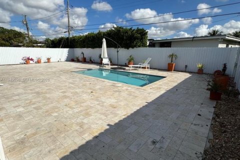 Снять в аренду виллу или дом в Хайалиа, Флорида 3 спальни, 145.21м2, № 2005698 - фото 28