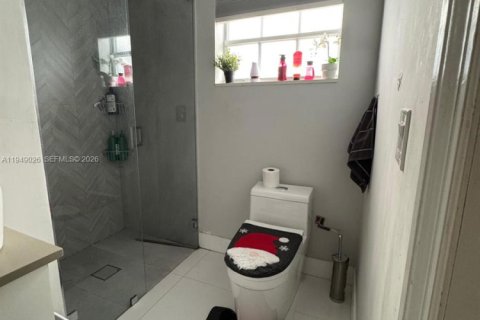 Снять в аренду виллу или дом в Хайалиа, Флорида 3 спальни, 145.21м2, № 2005698 - фото 19