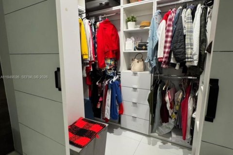 Снять в аренду виллу или дом в Хайалиа, Флорида 3 спальни, 145.21м2, № 2005698 - фото 17