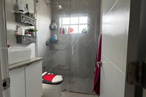 Снять в аренду виллу или дом в Хайалиа, Флорида 3 спальни, 145.21м2, № 2005698 - фото 22