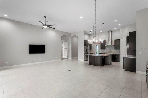 Villa ou maison à vendre à Brandon, Floride: 4 chambres, 297.01 m2 № 2408437 - photo 4