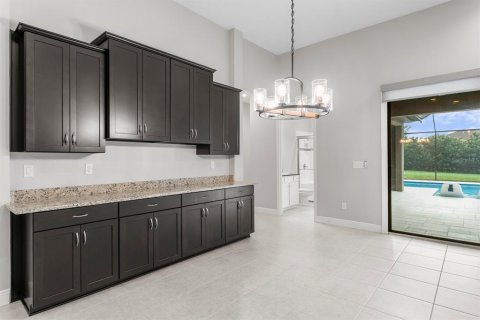 Villa ou maison à vendre à Brandon, Floride: 4 chambres, 297.01 m2 № 2408437 - photo 9