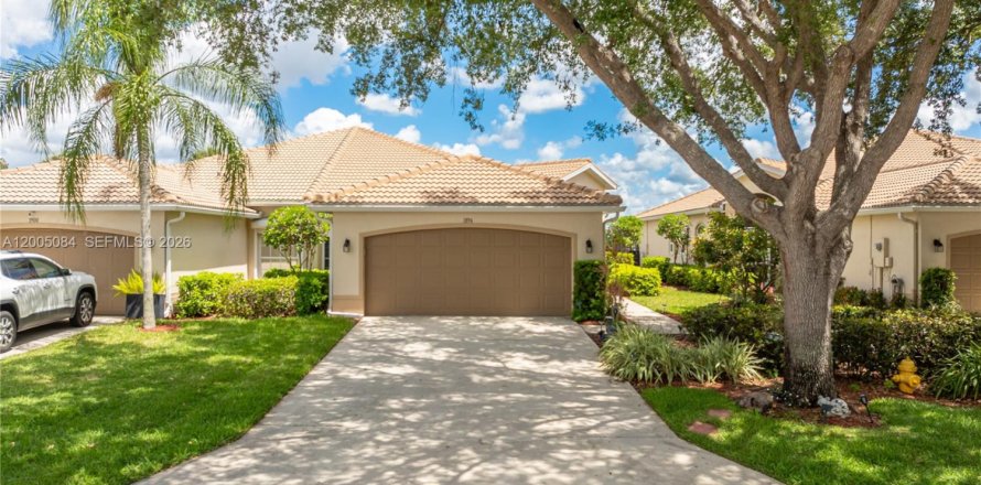Villa ou maison à Naples, Floride 2 chambres, 160.07 m2 № 2170583