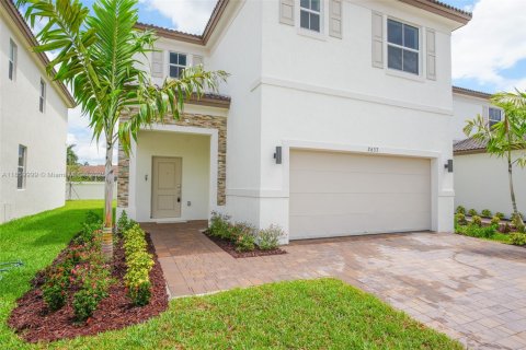 Снять в аренду виллу или дом в Хомстед, Флорида 3 спальни, 159.23м2, № 1886620 - фото 4