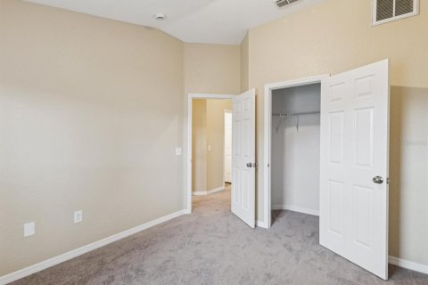 House in Spring Hill, Florida 4 bedrooms, 150.87 sq.m. № 1807357 - photo 28