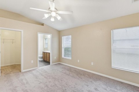 House in Spring Hill, Florida 4 bedrooms, 150.87 sq.m. № 1807357 - photo 16