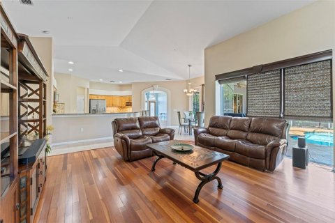 House in Palm Harbor, Florida 4 bedrooms, 235.14 sq.m. № 1804897 - photo 30