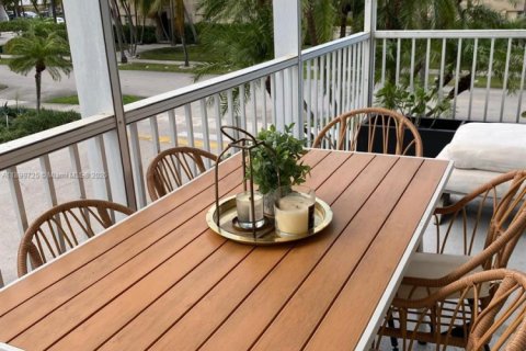Copropriété à vendre à Key Biscayne, Floride: 2 chambres, 123.1 m2 № 1950781 - photo 15