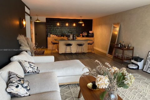 Copropriété à vendre à Key Biscayne, Floride: 2 chambres, 123.1 m2 № 1950781 - photo 1
