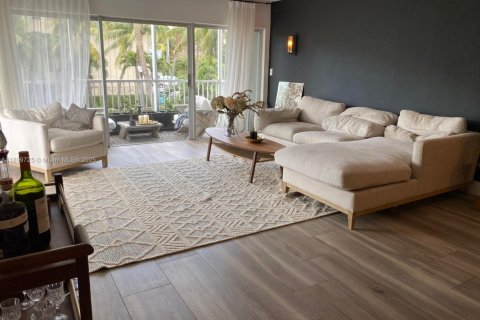Copropriété à vendre à Key Biscayne, Floride: 2 chambres, 123.1 m2 № 1950781 - photo 11