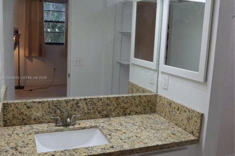 Copropriété à vendre à Miami, Floride: 2 chambres, 86.96 m2 № 2153749 - photo 18